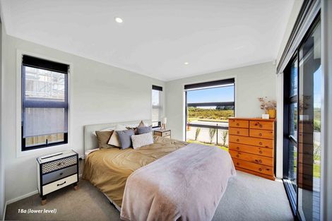 Photo of property in 18a Foreshore Lane, Karaka, Papakura, 2113