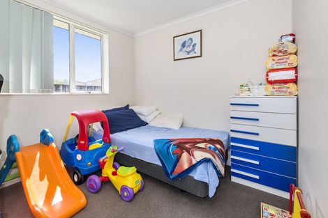 Photo of property in 36 Kayes Road, Pukekohe, 2120