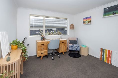 Photo of property in 12 Flora Way, Rototuna, Hamilton, 3210