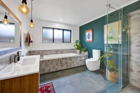 Photo of property in 13 Carthew Street, Okato, 4335