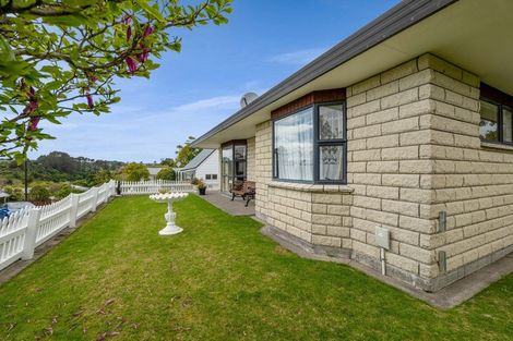 Photo of property in 11 Te Ngaere Place, Merrilands, New Plymouth, 4312