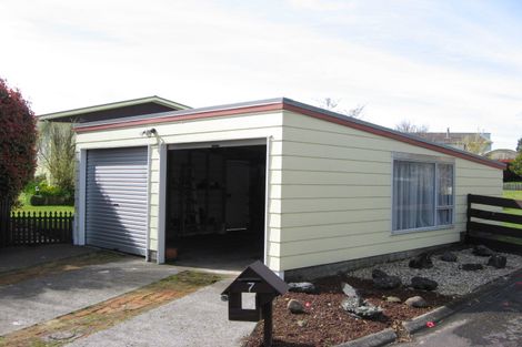 Photo of property in 7 Tainui Terrace, Inglewood, 4330