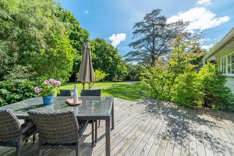 Photo of property in 25 Elmslie Road, Pinehaven, Upper Hutt, 5371