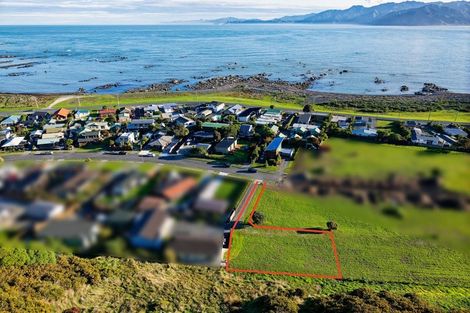 Photo of property in 16 Kotare Place, South Bay, Kaikoura, 7300