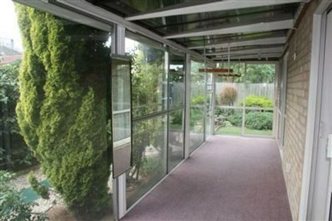 Photo of property in 4a Roche Avenue, Upper Riccarton, Christchurch, 8041