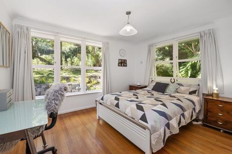 Photo of property in 20 Waima Crescent, Titirangi, Auckland, 0604