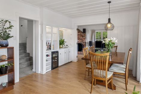 Photo of property in 74 Scenic Drive, Titirangi, Auckland, 0604