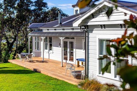 Photo of property in 21 Priscilla Crescent, Mornington, Wellington, 6021
