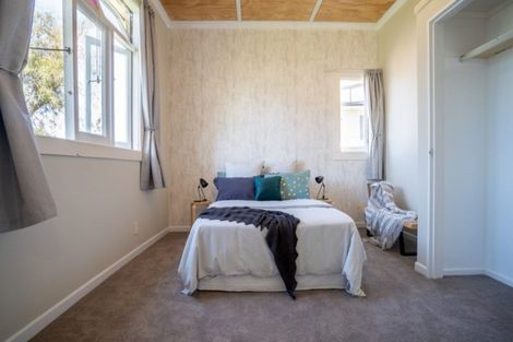 Photo of property in 32 Marne Street, Hokowhitu, Palmerston North, 4410