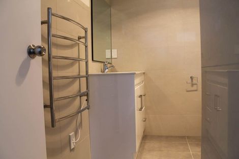 Photo of property in 30a Halver Road, Hillpark, Auckland, 2102