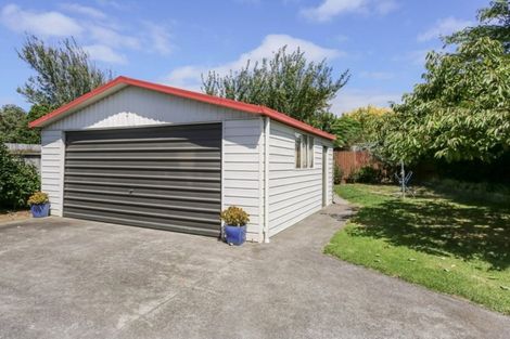 Photo of property in 6 Riverside Drive, Waiuku, 2123