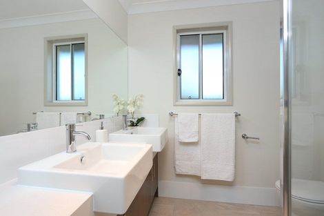 Photo of property in 90 Hayfield Way, Karaka, Papakura, 2113