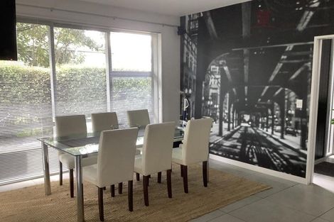 Photo of property in 200a Edgeware Road, Edgeware, Christchurch, 8013