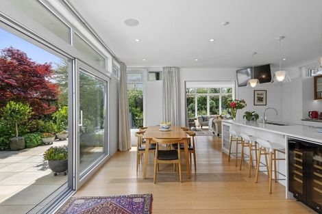 Photo of property in 62a Holly Road, St Albans, Christchurch, 8014