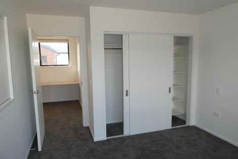 Photo of property in 4/172 Don Buck Road, Massey, Auckland, 0614