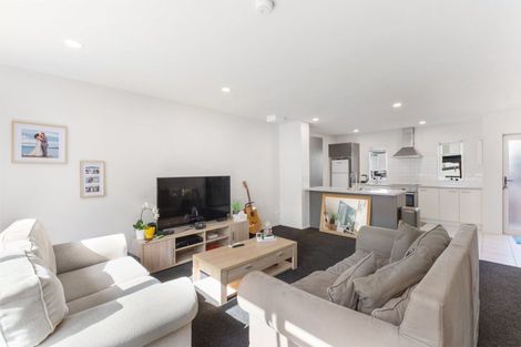 Photo of property in 1/206 Manuka Road, Bayview, Auckland, 0629