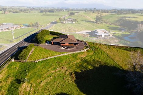 Photo of property in 354 Henwood Road, Hillsborough, New Plymouth, 4372