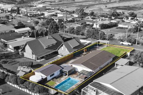 Photo of property in 364 Main Road, Huapai, Kumeu, 0810