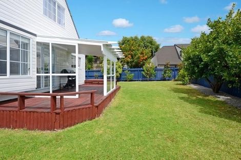 Photo of property in 2/39 Glenvar Road, Torbay, Auckland, 0630