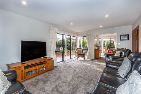 Photo of property in 4 Parkwood Place, Parklands, Christchurch, 8083