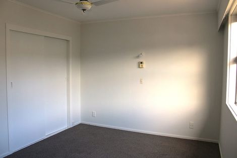Photo of property in 181 Newlands Road, Newlands, Wellington, 6037
