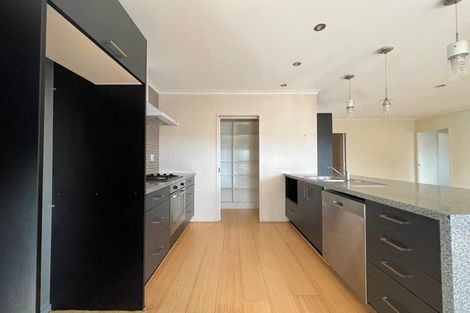Photo of property in 21 Corsair Place, Melville, Hamilton, 3206