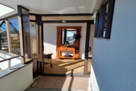 Photo of property in 40 Maunganui Road, Mount Maunganui, 3116