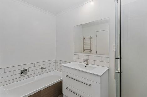 Photo of property in 14/19u Ruakiwi Road, Hamilton Lake, Hamilton, 3204