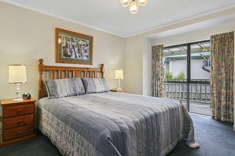 Photo of property in 12 Golders Place, Richmond Heights, Taupo, 3330