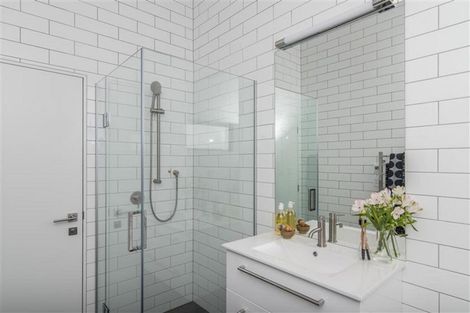 Photo of property in 26/104u Maupuia Road, Maupuia, Wellington, 6022