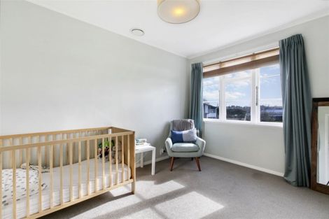 Photo of property in 10 Gladfield Lane, Te Atatu Peninsula, Auckland, 0610