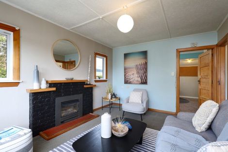 Photo of property in 95 Parkers Road, Tahunanui, Nelson, 7011