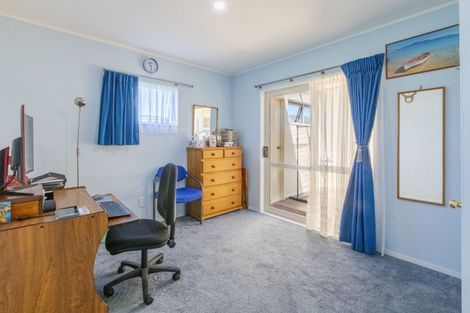 Photo of property in 106 Latham Street, Marewa, Napier, 4110
