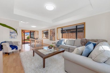 Photo of property in 7 Duntrune Road, Flat Bush, Auckland, 2016
