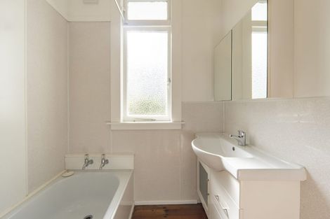 Photo of property in 84 Nixon Street, Hamilton East, Hamilton, 3216