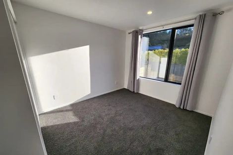 Photo of property in 71 Raukawa Street, Strathmore Park, Wellington, 6022