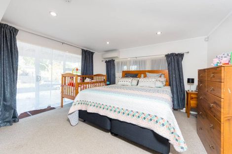 Photo of property in 26 Wycherley Drive, Bucklands Beach, Auckland, 2014