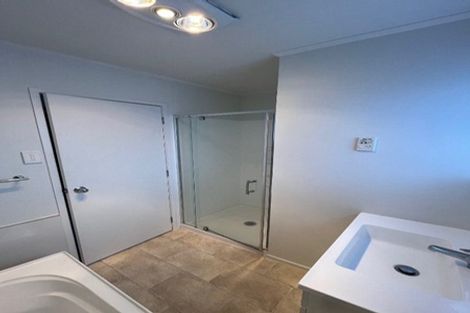 Photo of property in 220 Waitemata Drive, Ranui, Auckland, 0612
