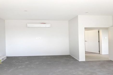 Photo of property in 3 Gamble Way, Massey, Auckland, 0614