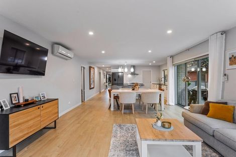 Photo of property in 9a Floyd Road, Riverhead, 0820