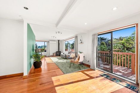 Photo of property in 24 Titiro Moana Road, Korokoro, Lower Hutt, 5012