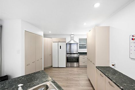 Photo of property in 83 Bryant Road, St Andrews, Hamilton, 3200