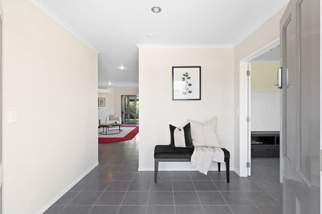 Photo of property in 21 Madison Street, Cambridge, 3434