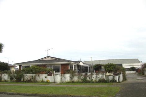 Photo of property in 11 Maitland Street, Strathern, Invercargill, 9812