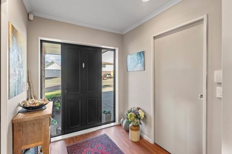 Photo of property in 6 Te Ropata Place, Waikanae Beach, Waikanae, 5036