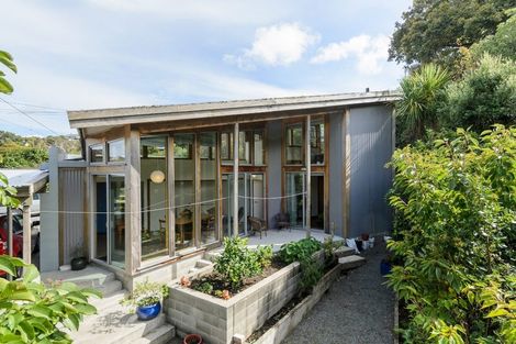 Photo of property in 8 Awarua Street, Ngaio, Wellington, 6035