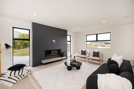 Photo of property in 11 Te Kahu Lane, Halcombe, 4779