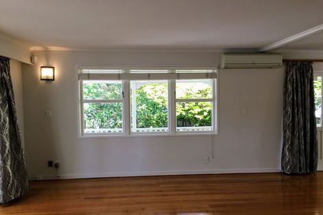 Photo of property in 2a Waller Avenue, Bucklands Beach, Auckland, 2012