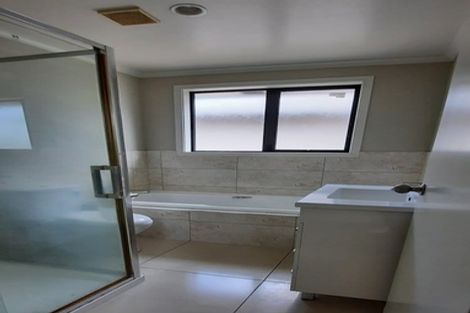 Photo of property in 202 Old Farm Road, Hamilton East, Hamilton, 3216