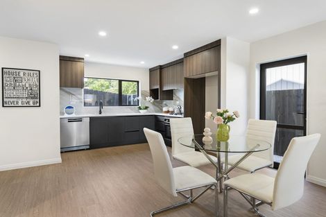 Photo of property in 2/142 Great South Road, Manurewa, Auckland, 2102
